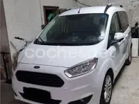 Usado Ford Tourneo Courier Titanium 100 CV (73 kW) 2017 Blanco Monovolumen