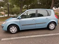 Usado Renault Scénic II Dynamique 110 CV (80 kW) 2008 Azul Monovolumen