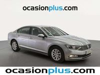 Usado VW Passat Edition 120 CV (88 kW) 2018 Plateado Berlina
