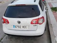 Usado VW Passat Advance 105 CV (77 kW) 2011 Blanco Familiar