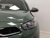 Usado Kia Ceed 101 CV (74 kW) 2024 Verde Utilitario