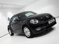 Usado VW Beetle 105 CV (77 kW) 2013 Negro Utilitario