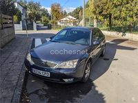 Usado Ford Mondeo Trend 115 CV (84 kW) 2003 Azul Berlina