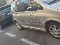 Usado Peugeot 1007 75 CV (55 kW) 2006 Gris / plata Monovolumen