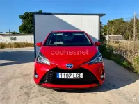 Usado Toyota Yaris Hybrid 100 CV (73 kW) 2020 Rojo Berlina