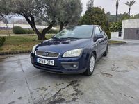 Usado Ford Focus Ghia 109 CV (80 kW) 2006 Azul Berlina
