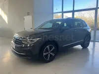 Usado VW Tiguan Life 150 CV (110 kW) 2022 Gris SUV