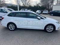 Usado Seat Leon Style 115 CV (84 kW) 2019 Blanco Familiar