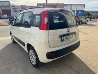 Usado Fiat Panda Lounge 75 CV (55 kW) 2015 Blanco Utilitario