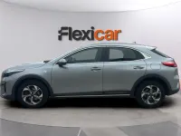 Usado Kia XCeed 120 CV (88 kW) 2022 Gris SUV