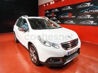 Usado Peugeot 2008 Active 100 CV (73 kW) 2015 Blanco SUV