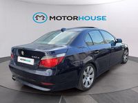 Usado BMW 530 231 CV (169 kW) 2006 Negro Berlina