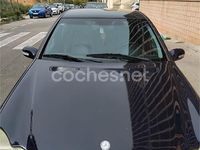 Usado Mercedes C220 Elegance 143 CV (105 kW) 2002 Azul Berlina