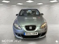 Usado Seat Altea Reference 102 CV (75 kW) 2007 Gris / plata Monovolumen