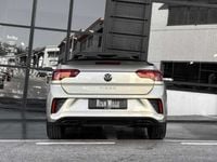 Usado VW T-Roc Cabriolet R-line 150 CV (110 kW) 2023 Plateado Descapotable
