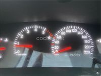 Usado Toyota Corolla Terra 90 CV (66 kW) 2005 Gris / plata Berlina