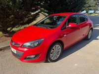 Usado Opel Astra Selective 110 CV (80 kW) 2014 Rojo Utilitario