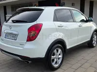 Usado SsangYong Korando 175 CV (128 kW) 2012 Blanco SUV