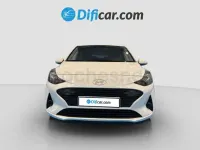 Usado Hyundai i10 63 CV (46 kW) 2025 Blanco Utilitario