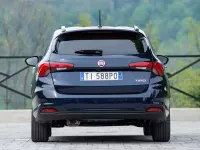 Usado Fiat Tipo Lounge 120 CV (88 kW) 2020 Azul Familiar