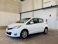 Usado Toyota Yaris Active 99 CV (72 kW) 2013 Blanco Utilitario