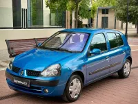 Usado Renault Clio Expression 60 CV (44 kW) 2001 Azul Berlina