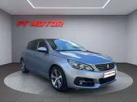 Usado Peugeot 308 Allure 131 CV (96 kW) 2020 Gris Utilitario