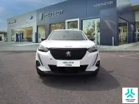 Usado Peugeot 2008 Active 110 CV (80 kW) 2021 Blanco SUV