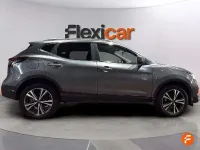 Usado Nissan Qashqai Acenta 140 CV (102 kW) 2020 Gris SUV