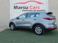 Usado Kia Sportage 136 CV (100 kW) 2021 Gris / plata SUV