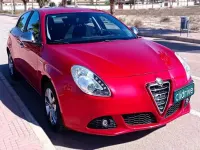 Usado Alfa Romeo Giulietta Distinctive 120 CV (88 kW) 2011 Rojo Utilitario