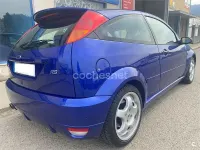Usado Ford Focus RS 220 CV (161 kW) 2003 Azul Berlina