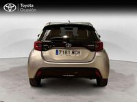Usado Toyota Yaris Hybrid Active 116 CV (85 kW) 2022 Gris Berlina