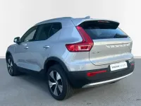 Begagnad Volvo XC40 Core 163 HK (119 kW) 2024 Grå SUV