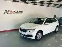 Usado Skoda Kamiq Ambition 110 CV (80 kW) 2021 Blanco SUV