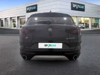 Usado Alfa Romeo Stelvio Executive 211 CV (155 kW) 2019 Gris / plata SUV