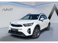 Usado Kia Stonic 84 CV (61 kW) 2023 Blanco SUV