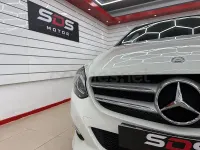 Usado Mercedes B200 136 CV (100 kW) 2016 Blanco Utilitario