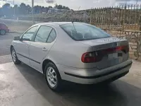 Usado Seat Toledo Sport 110 CV (80 kW) 1999 Gris Berlina