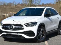 Usado Mercedes GLA250 AMG line 218 CV (160 kW) 2023 Blanco SUV