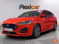 Usado Ford Focus ST-Line 125 CV (91 kW) 2022 Rojo Berlina