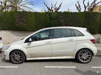Usado Mercedes B200 140 CV (102 kW) 2011 Blanco Monovolumen