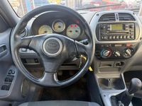 Usado Toyota RAV4 Luna 150 CV (110 kW) 2003 Beige SUV