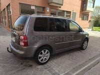 Usado VW Touran Highline 140 CV (102 kW) 2008 Gris / plata Monovolumen