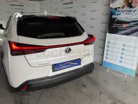 Usado Lexus UX Business Edition 184 CV (135 kW) 2021 Blanco SUV