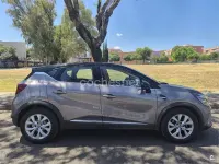 Usado Renault Captur Evolution 140 CV (102 kW) 2021 Gris / plata SUV