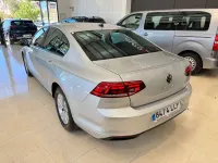 Usado VW Passat Business 150 CV (110 kW) 2020 Gris Berlina