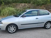 Usado Seat Ibiza 100 CV (73 kW) 2007 Gris / plata Utilitario