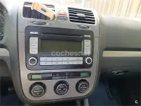 Usado VW Golf V Highline 105 CV (77 kW) 2007 Negro Berlina