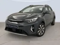 Usado Kia Stonic 101 CV (74 kW) 2022 Gris oscuro SUV